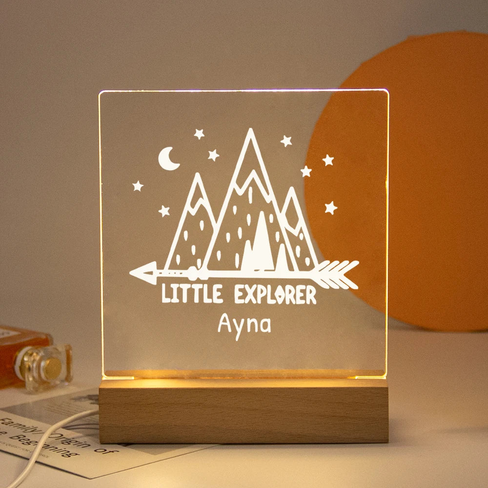 Lampe LED Cristal 3D Personnalisée – Gravure Nom & Texte sur Socle Bois | Cadeau Unique