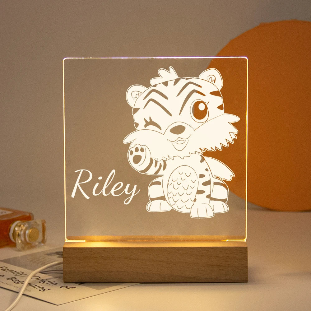 Lampe LED Cristal 3D Personnalisée – Gravure Nom & Texte sur Socle Bois | Cadeau Unique