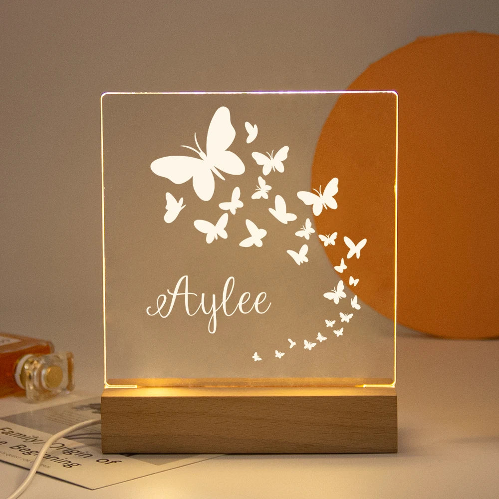 Lampe LED Cristal 3D Personnalisée – Gravure Nom & Texte sur Socle Bois | Cadeau Unique